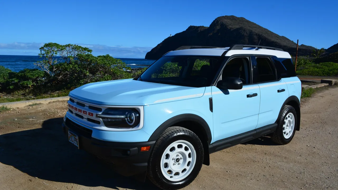 2023 Ford Bronco Sport Heritage from the Island Luxe fleet on Oʻahu